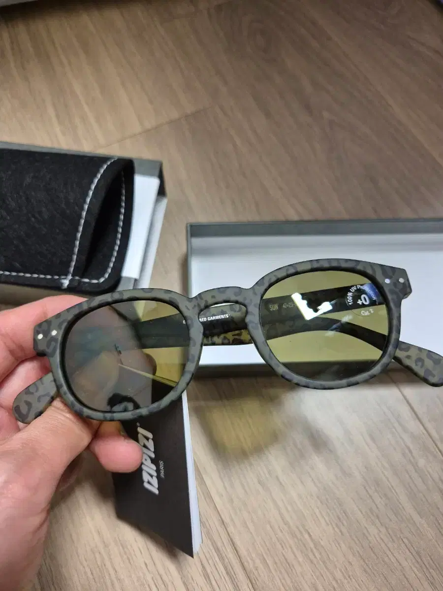 IZIPIZI x Engineered Garments Leopard Sunglasses | Bunjang Global